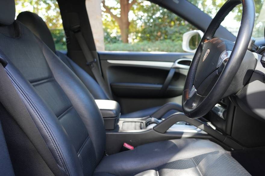 Porsche Cayenne S 4.8L 4WD（2009年式） ネオクラシック中古車｜Young Timers Club.