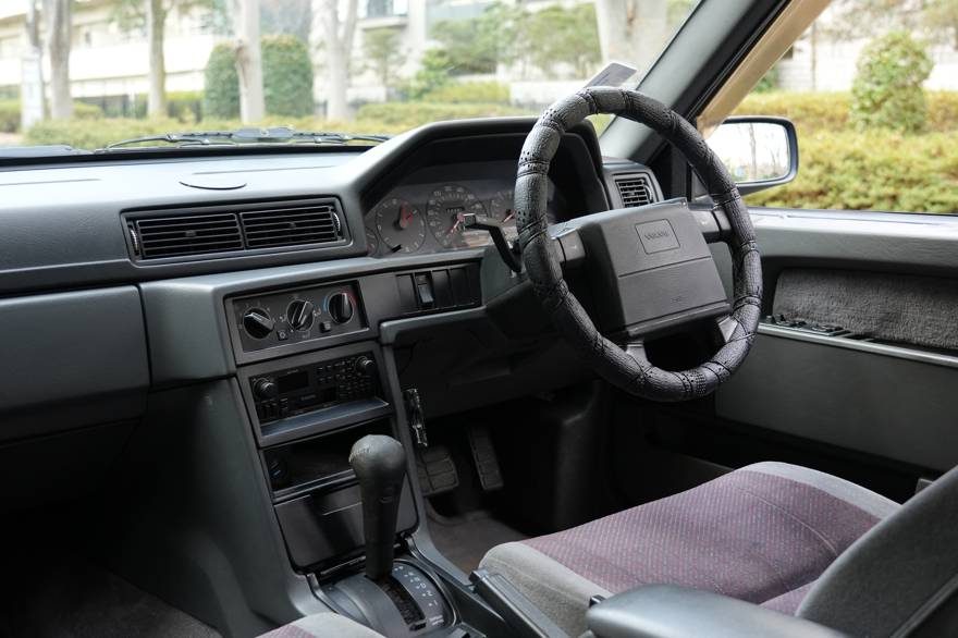 Volvo 940 Estate Polar 2.3L（1996年式） ネオクラシック中古車｜Young Timers Club.