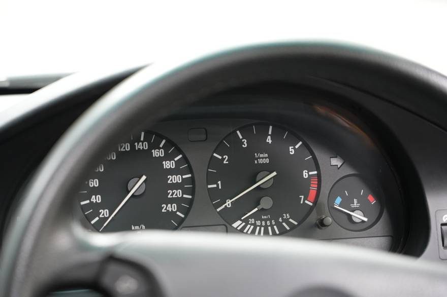 BMW E39 525i Touring（2003年式） ネオクラシック中古車｜Young Timers Club.