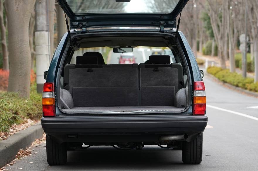 Volvo 940 Estate Polar 2.3L（1996年式） ネオクラシック中古車｜Young Timers Club.