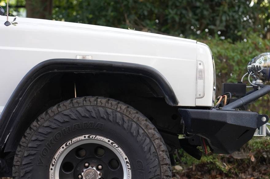 Jeep Cherokee XJ 4.0L Sport 4WD（2002年式） ネオクラシック中古車｜Young Timers Club.