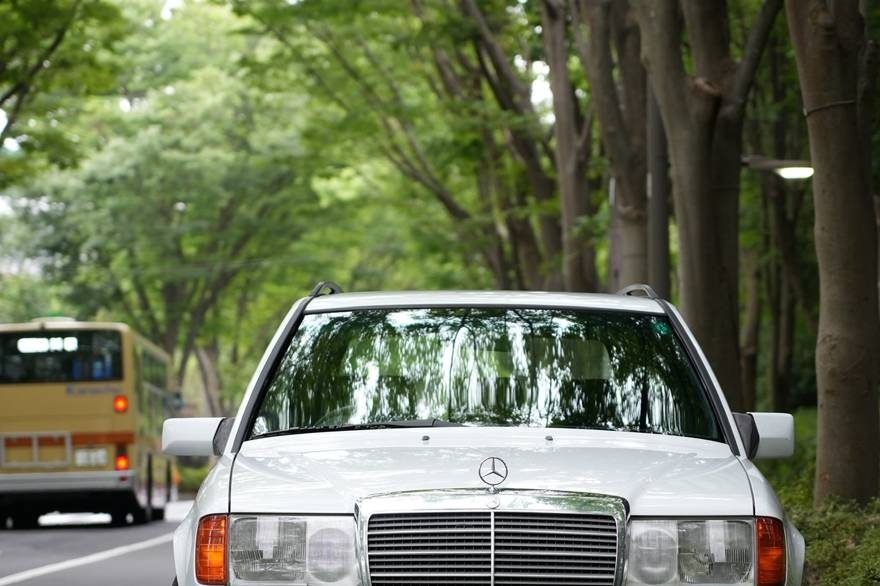 Mercedes-Benz S124 230TE Station Wagon（1993年式） ネオクラシック中古車｜Young Timers Club.