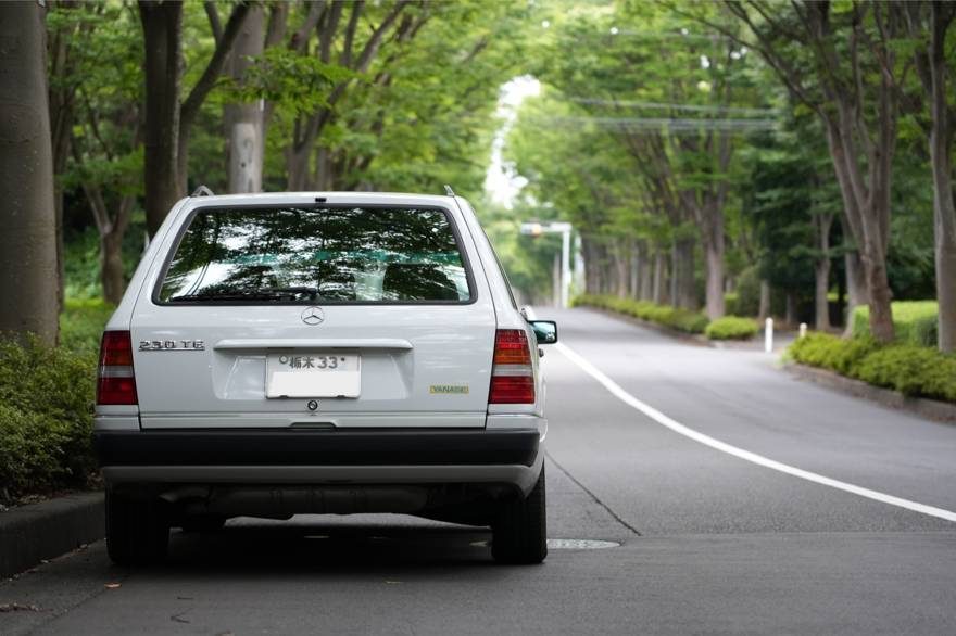 Mercedes-Benz S124 230TE Station Wagon（1993年式） ネオクラシック中古車｜Young Timers Club.