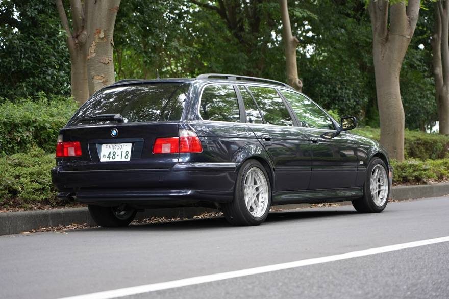 BMW E39 525i Touring（2003年式） ネオクラシック中古車｜Young Timers Club.